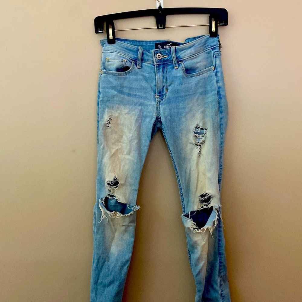 0S Low rise super skinny jeans (ripped Jean style)